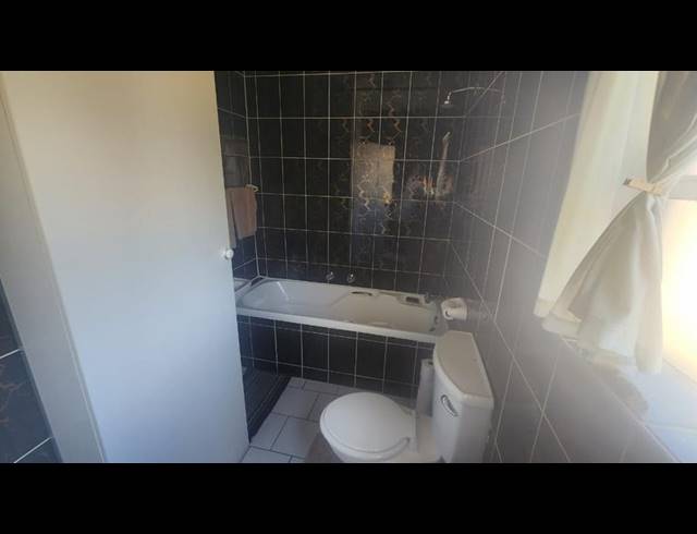 1 BEDROOM TOWNHOUSE FOR SALE IN BRACKENDOWNS